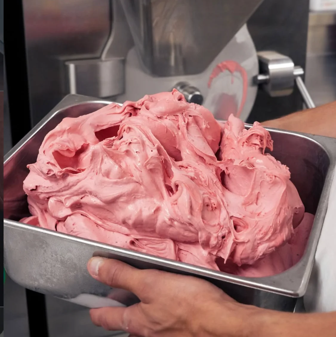 Préparation d’une glace Gelatissimo